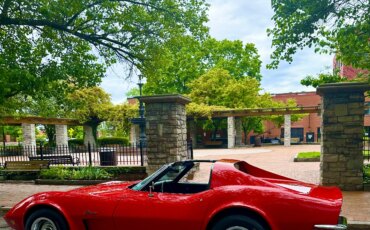 Chevrolet-Corvette-stingray-1973-Red-Black-2