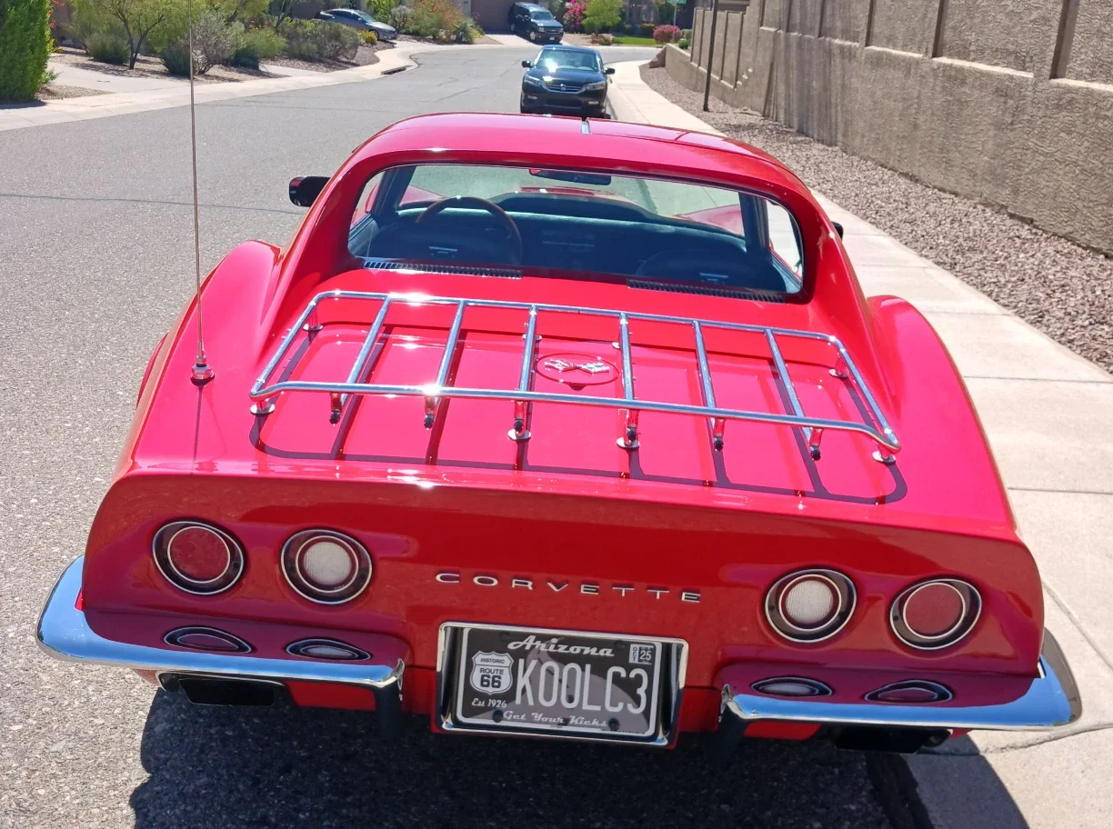 Chevrolet-Corvette-stingray-1973-Red-Black-2