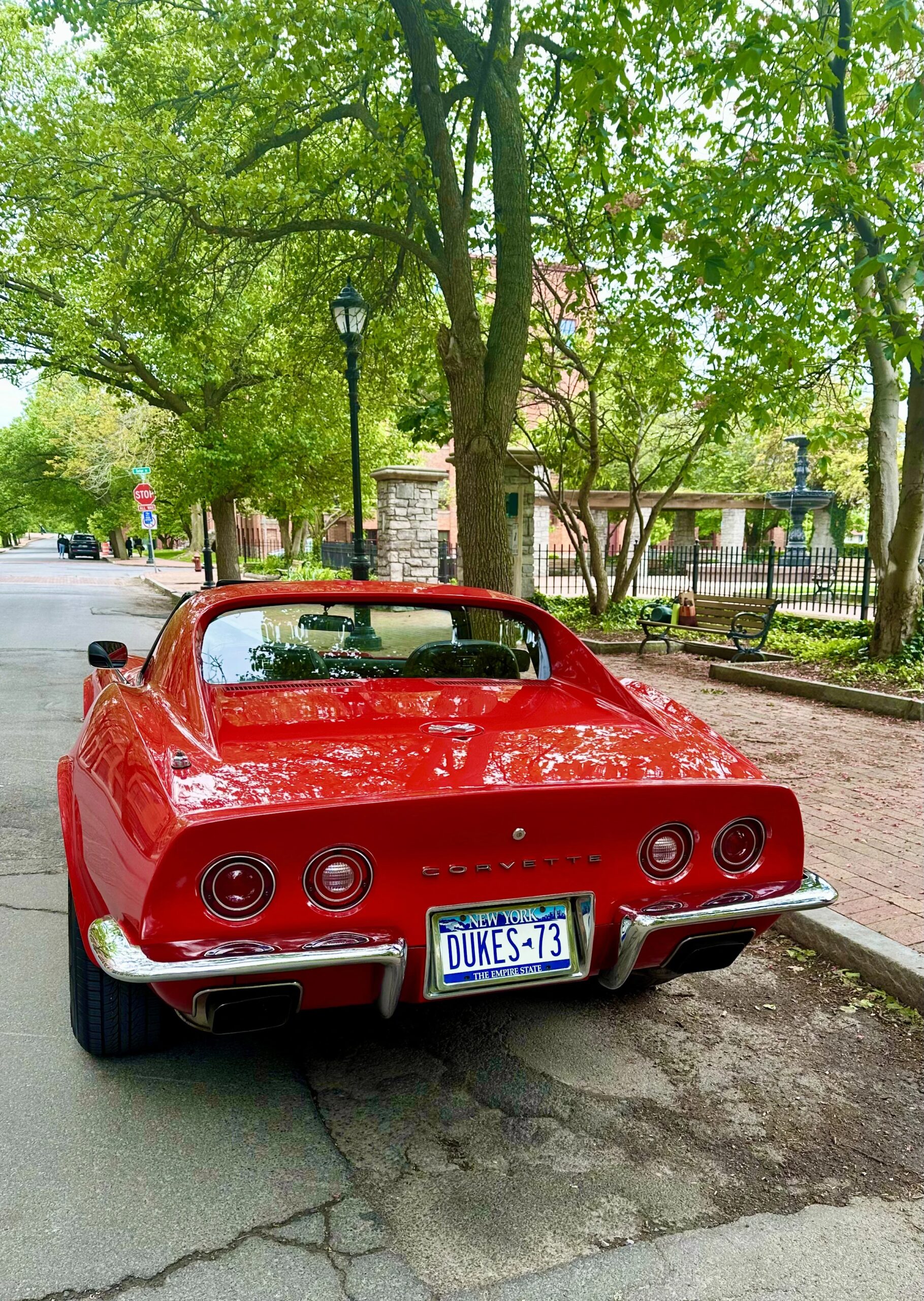 Chevrolet-Corvette-stingray-1973-Red-Black-7