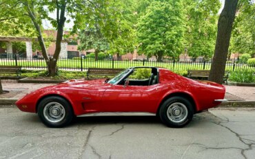 Chevrolet-Corvette-stingray-1973-Red-Black-8