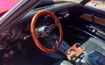 Chevrolet-Corvette-stingray-1973-Red-Black-8