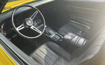 Chevrolet-Corvette-stingray-1974-Yellow-Black-8