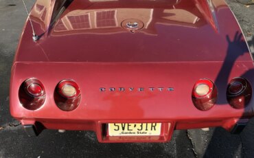 Chevrolet-Corvette-stingray-1975-Burgundy-Tan-11