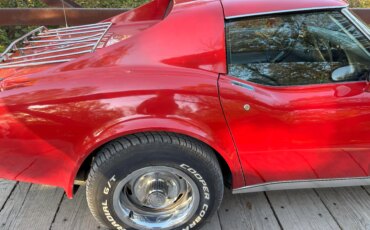 Chevrolet-Corvette-stingray-1975-Red-Silver-11