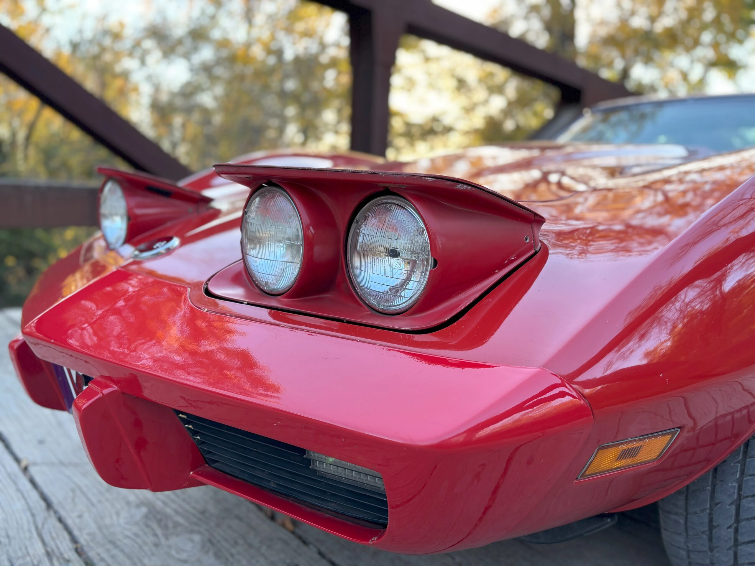 Chevrolet-Corvette-stingray-1975-Red-Silver-12