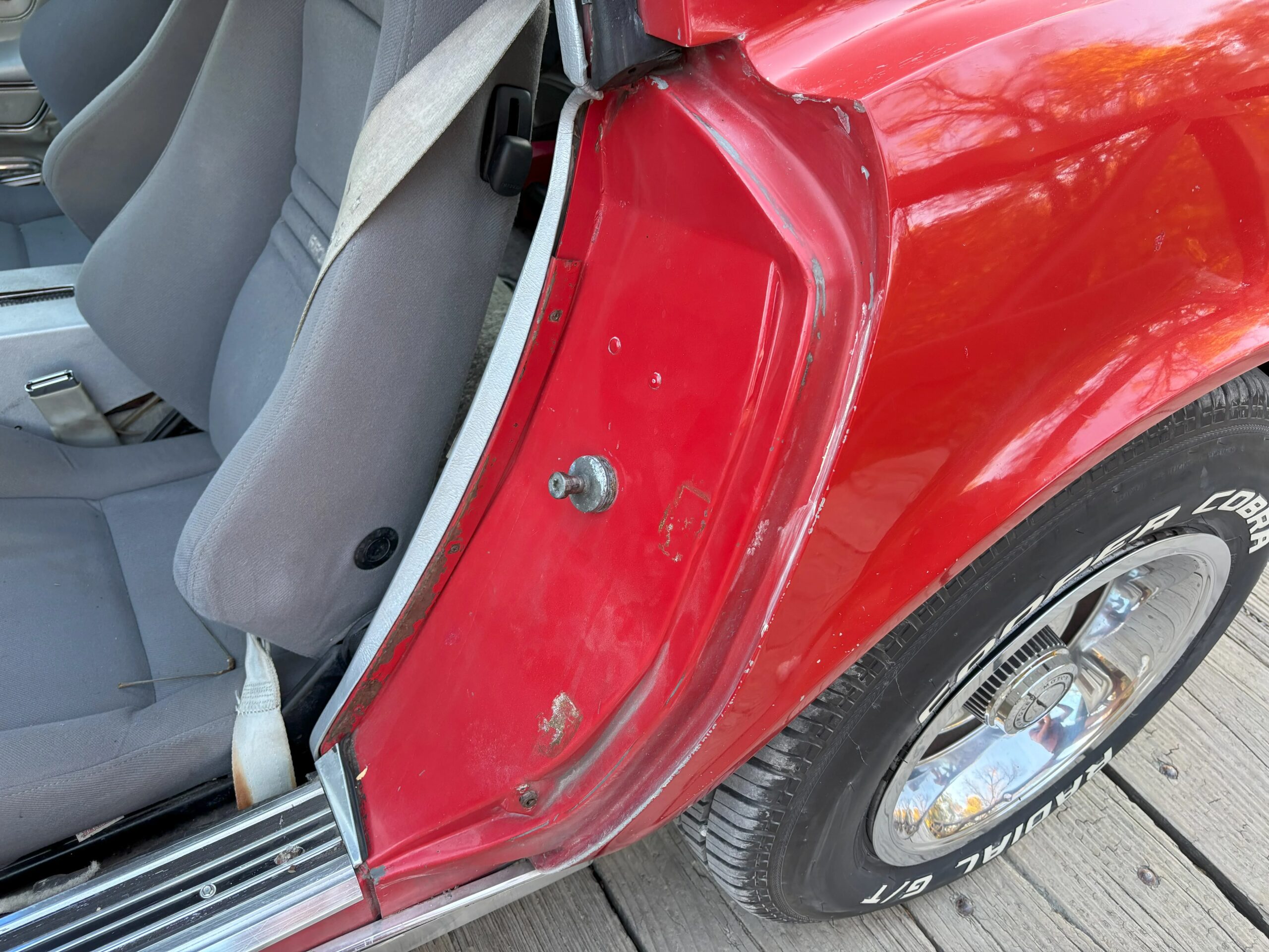 Chevrolet-Corvette-stingray-1975-Red-Silver-15