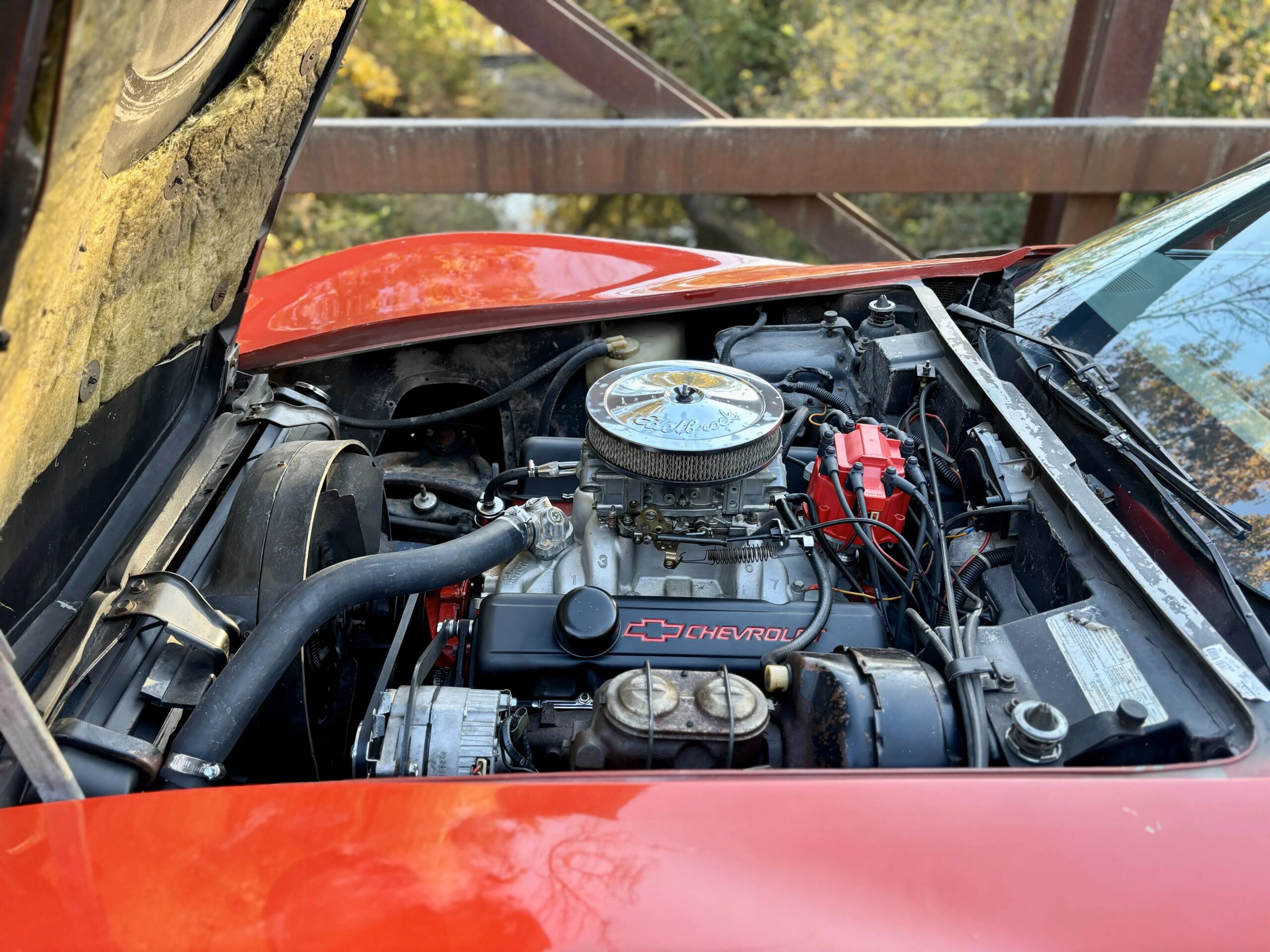 Chevrolet-Corvette-stingray-1975-Red-Silver-49