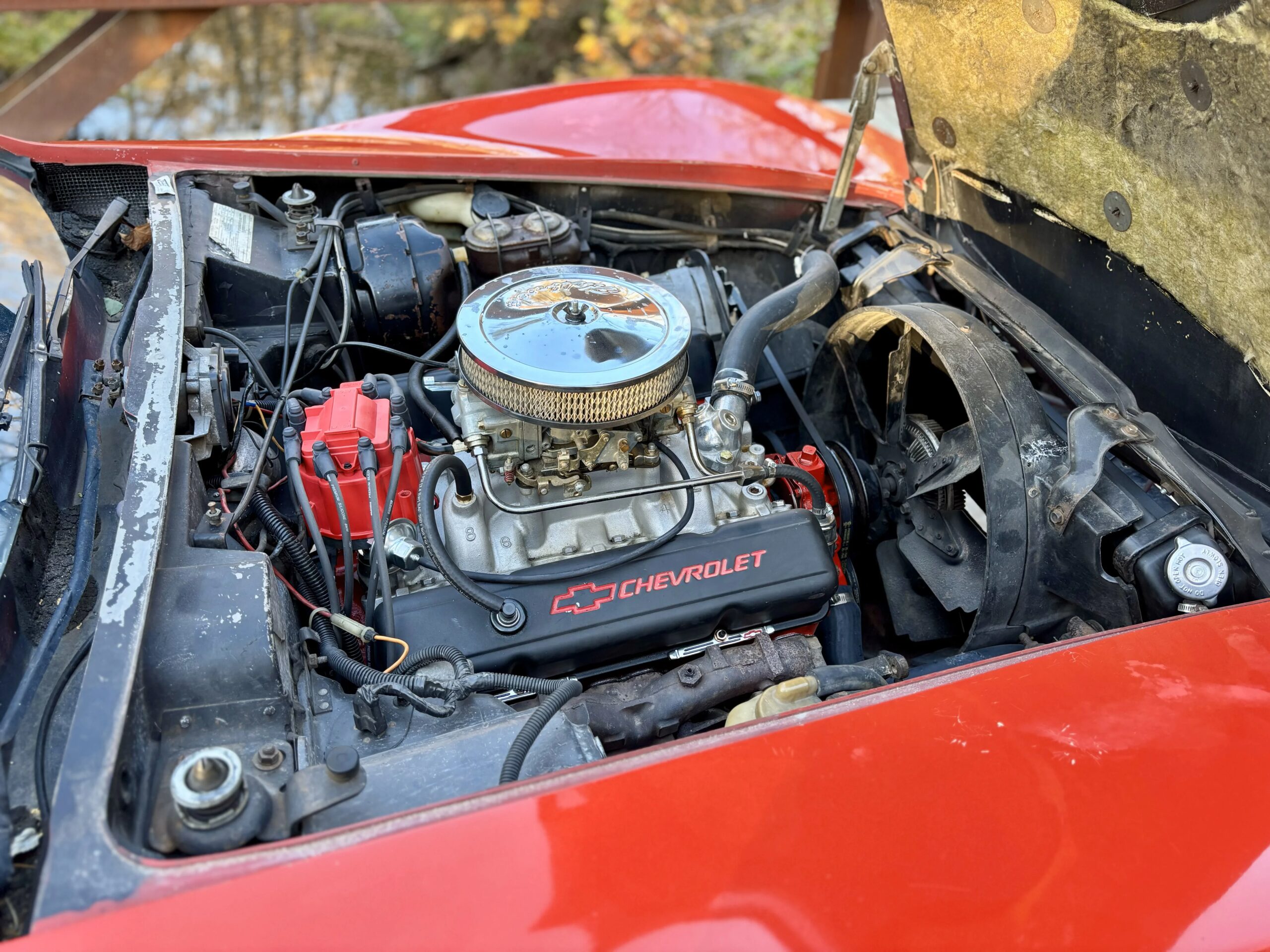 Chevrolet-Corvette-stingray-1975-Red-Silver-50
