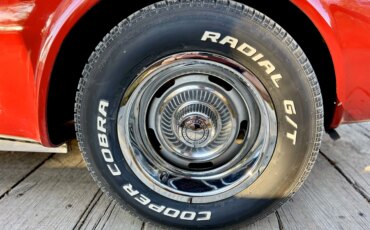 Chevrolet-Corvette-stingray-1975-Red-Silver-53