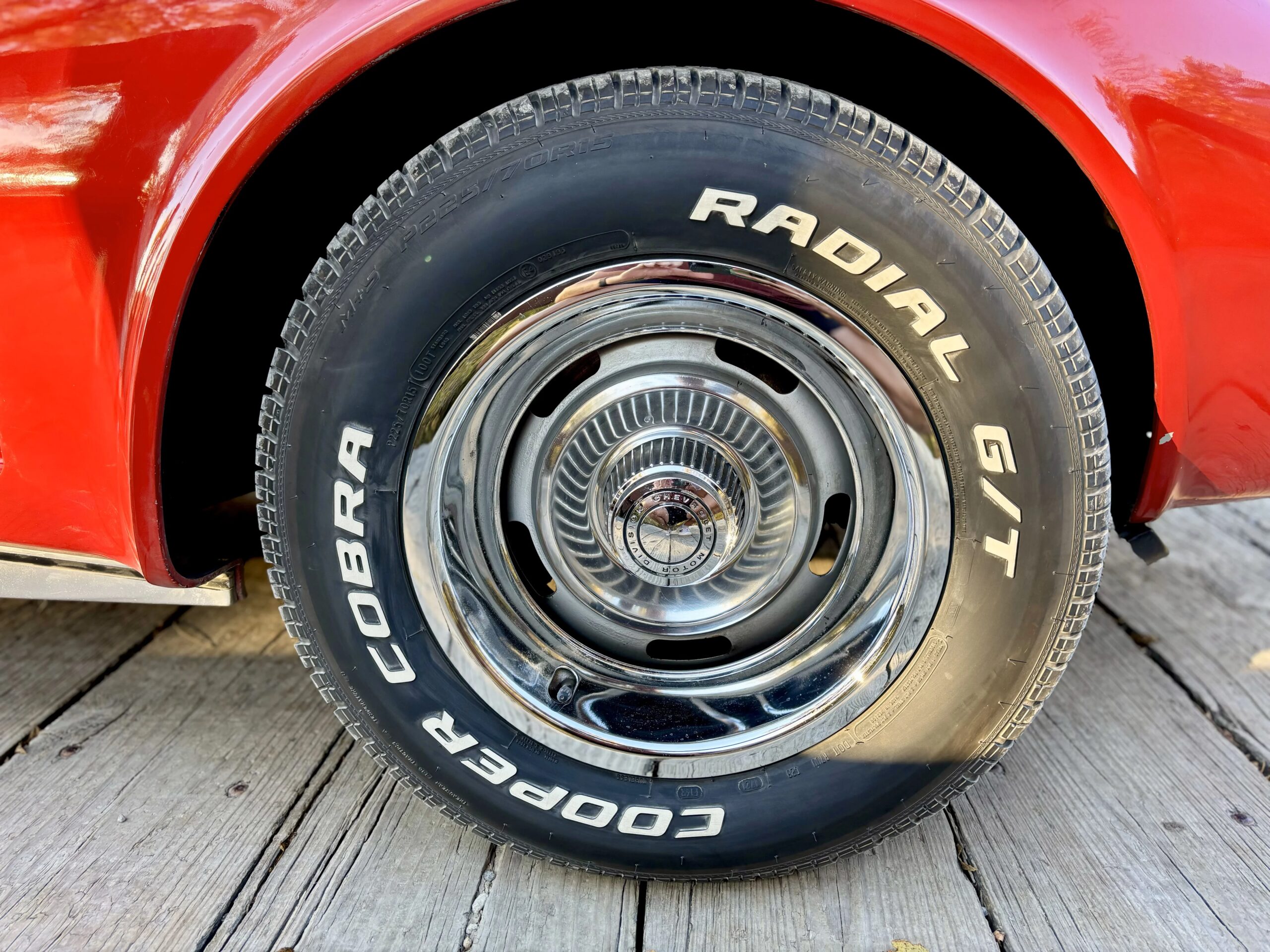 Chevrolet-Corvette-stingray-1975-Red-Silver-53