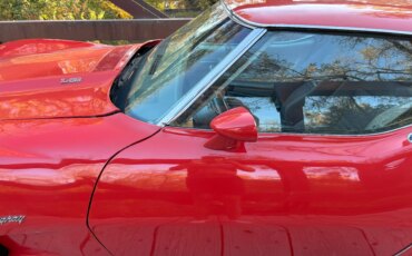 Chevrolet-Corvette-stingray-1975-Red-Silver-6