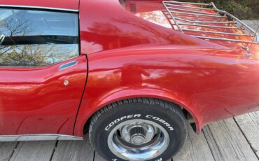 Chevrolet-Corvette-stingray-1975-Red-Silver-8