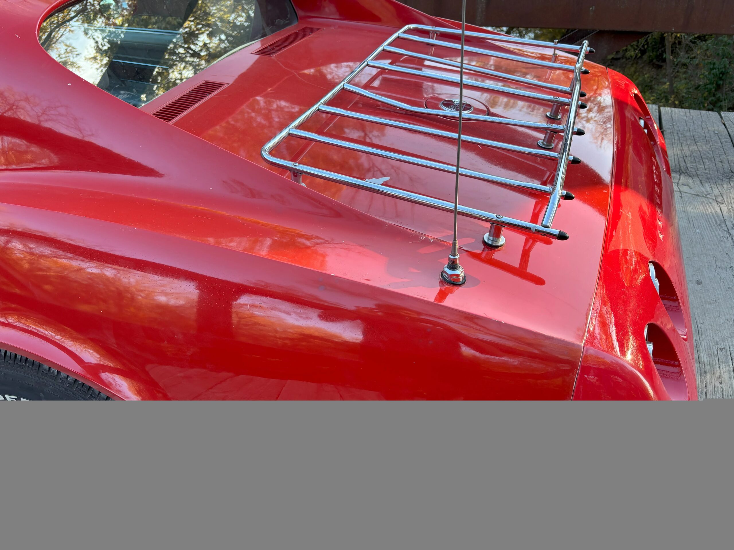 Chevrolet-Corvette-stingray-1975-Red-Silver-9