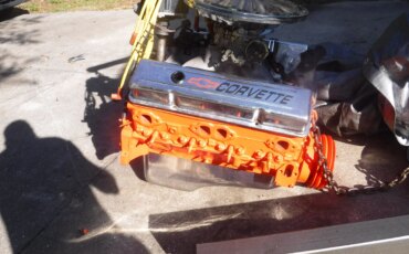 Chevrolet-Corvette-stingray-1976-Orange-Black-14