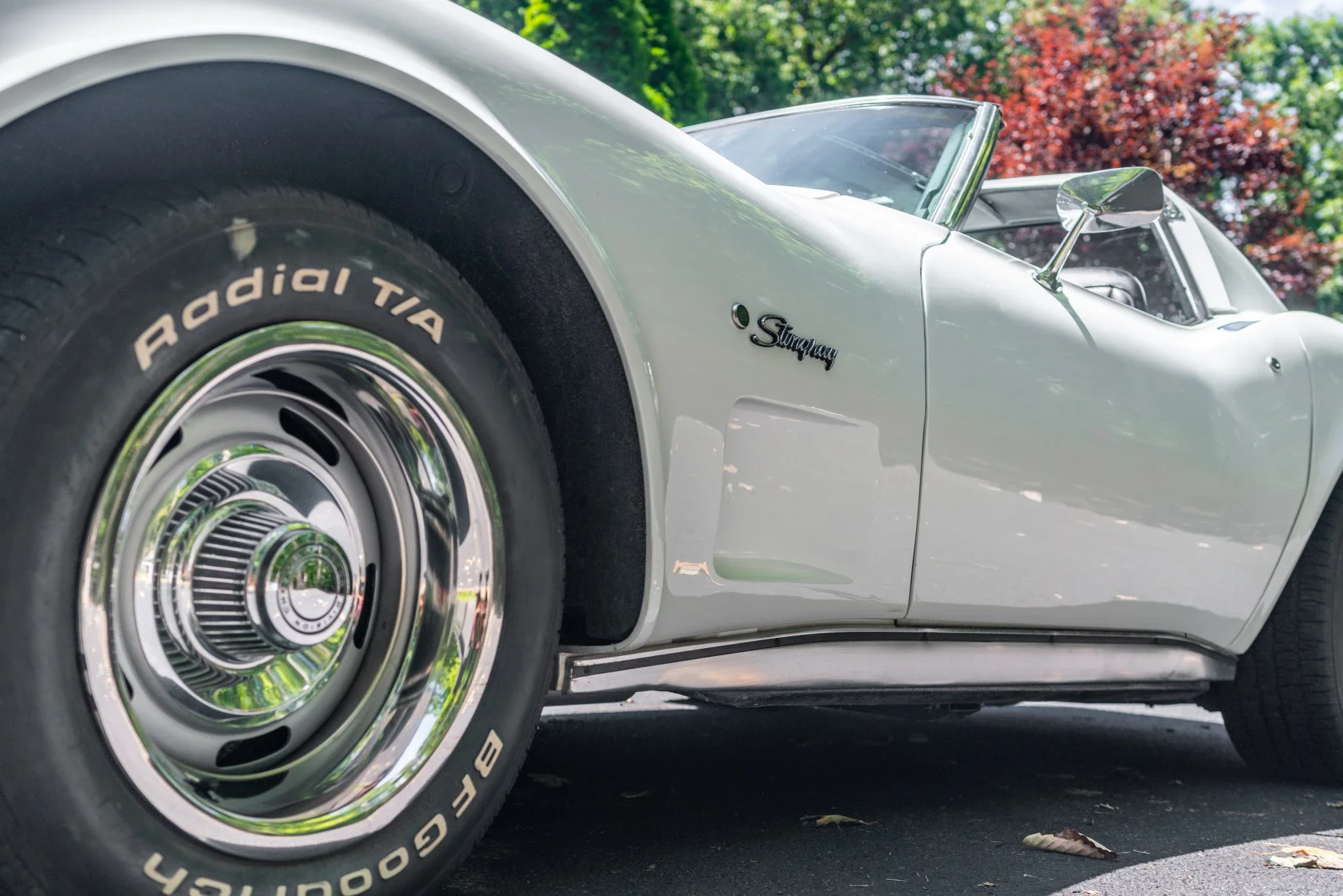 Chevrolet-Corvette-stingray-1976-White-Black-35