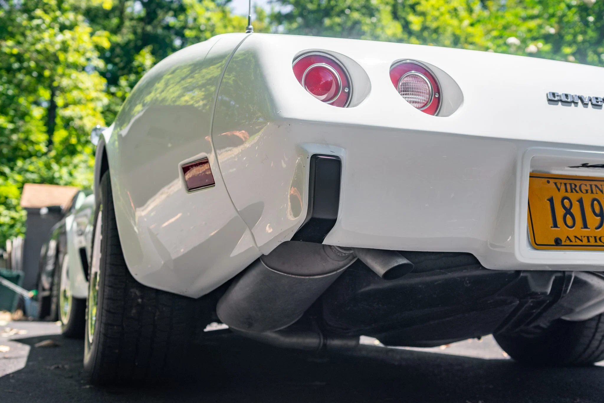 Chevrolet-Corvette-stingray-1976-White-Black-38