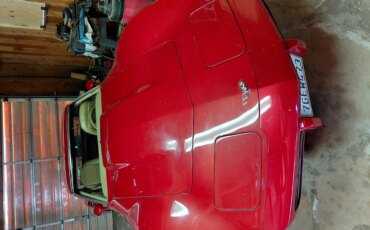 Chevrolet-Corvette-stingray-1977-Red-Tan