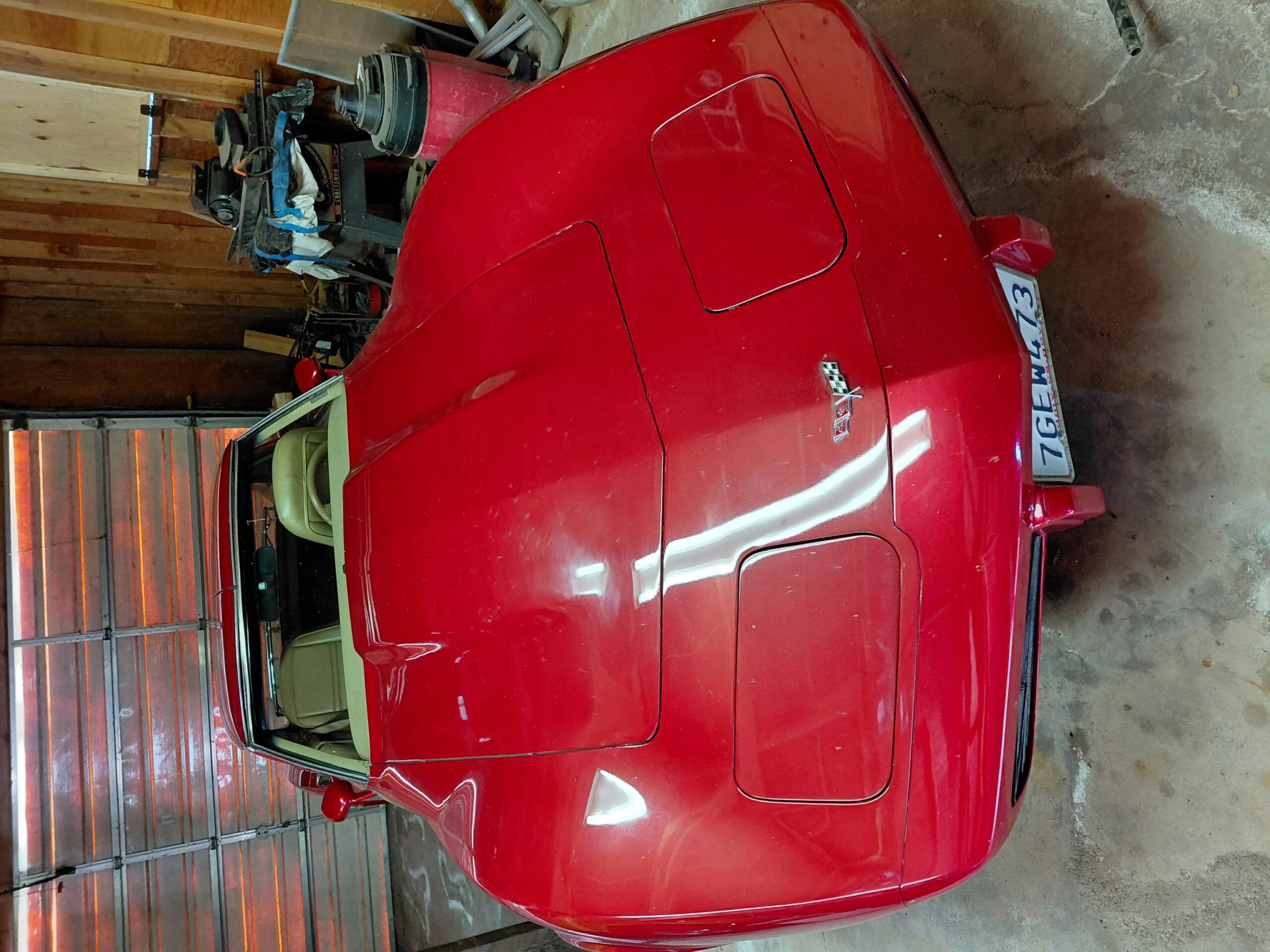 Chevrolet-Corvette-stingray-1977-Red-Tan