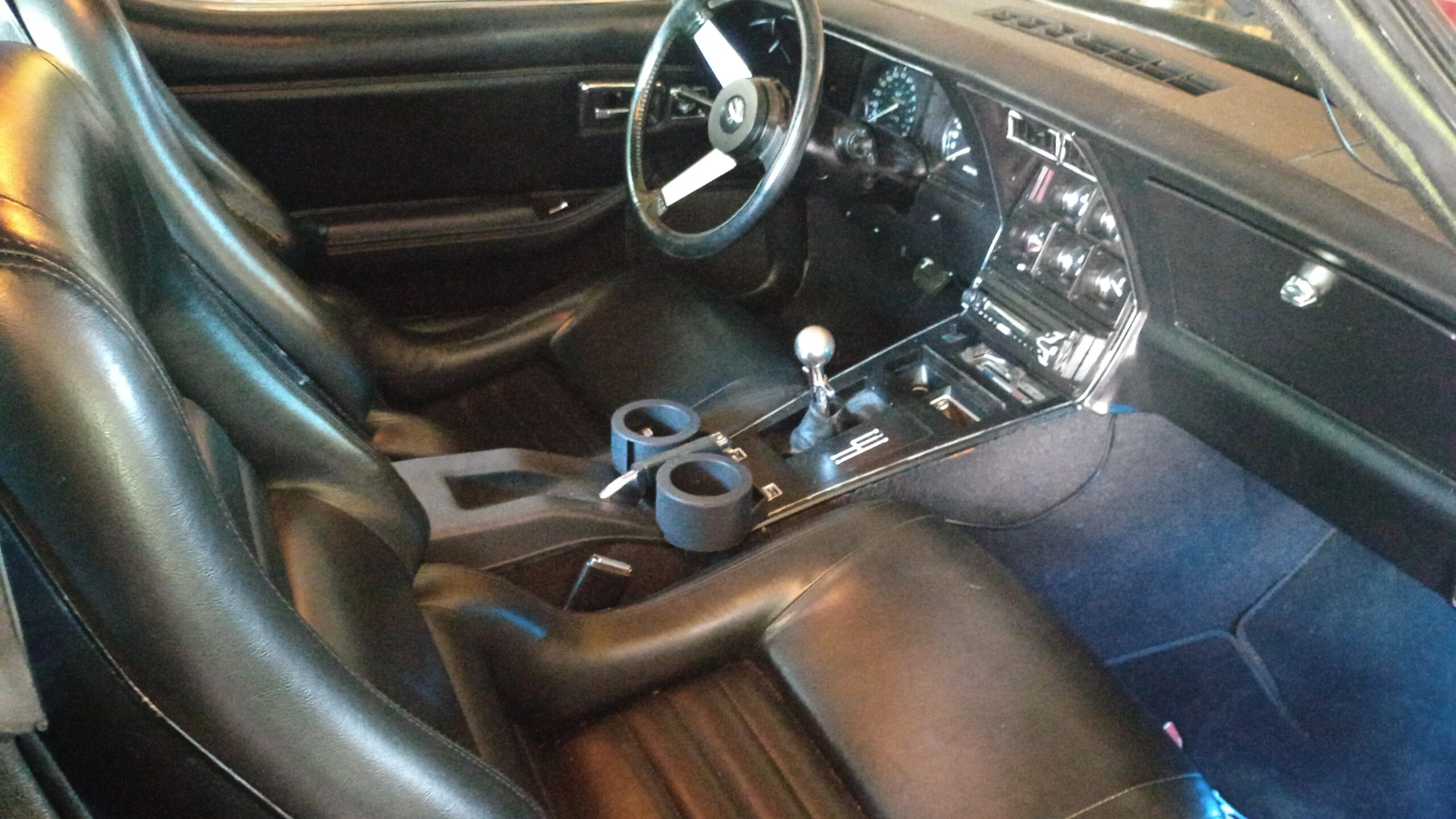 Chevrolet-Corvette-stingray-1979-Black-Black-4