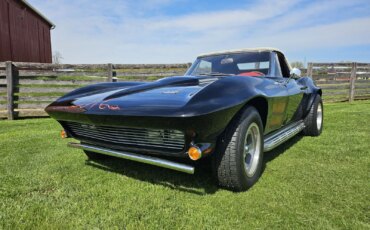 Chevrolet-Corvette-stingray-convertible-1964-Black-Red-2