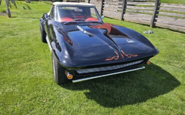 Chevrolet-Corvette-stingray-convertible-1964-Black-Red-4