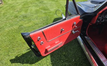 Chevrolet-Corvette-stingray-convertible-1964-Black-Red-8