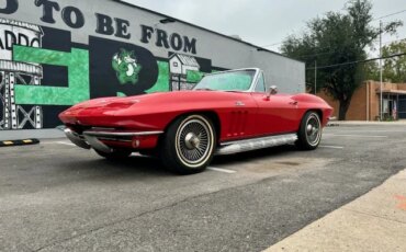Chevrolet-Corvette-stingray-convertible-1966-Red-Red-1