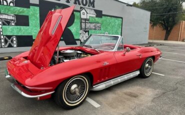 Chevrolet-Corvette-stingray-convertible-1966-Red-Red-10