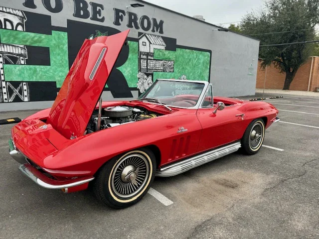 Chevrolet-Corvette-stingray-convertible-1966-Red-Red-10