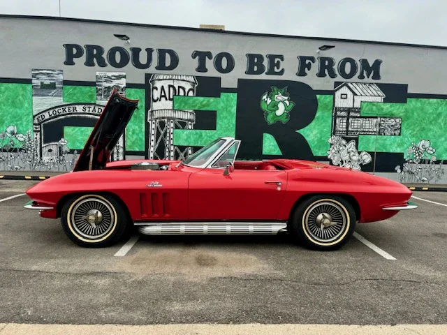 Chevrolet-Corvette-stingray-convertible-1966-Red-Red-11