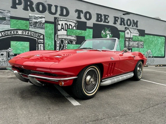 Chevrolet-Corvette-stingray-convertible-1966-Red-Red-13