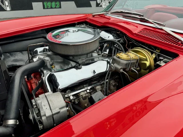 Chevrolet-Corvette-stingray-convertible-1966-Red-Red-15