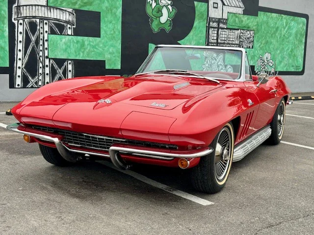 Chevrolet-Corvette-stingray-convertible-1966-Red-Red-19
