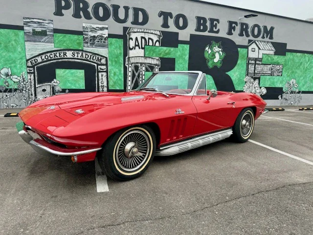 Chevrolet-Corvette-stingray-convertible-1966-Red-Red-20