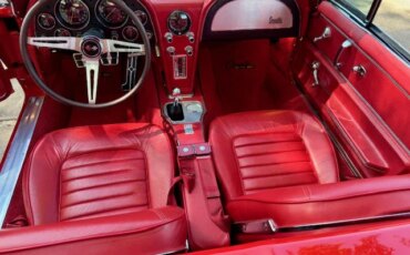 Chevrolet-Corvette-stingray-convertible-1966-Red-Red-21