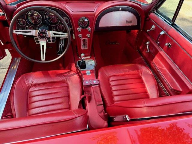 Chevrolet-Corvette-stingray-convertible-1966-Red-Red-21