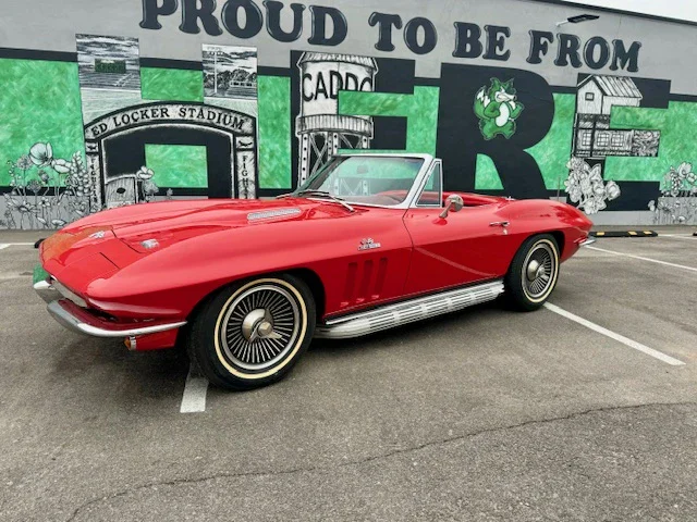 Chevrolet-Corvette-stingray-convertible-1966-Red-Red-4