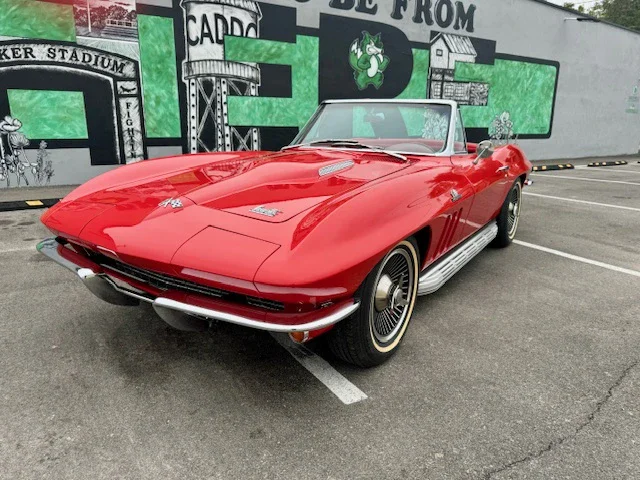 Chevrolet-Corvette-stingray-convertible-1966-Red-Red-5