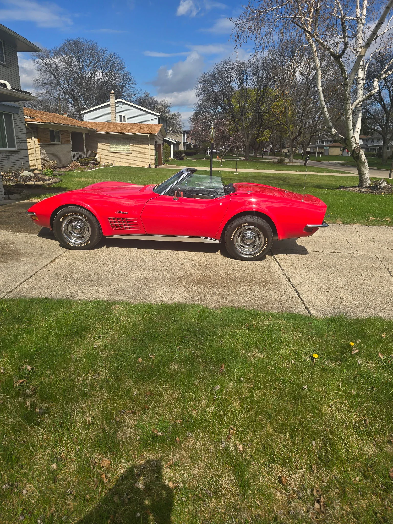 Chevrolet-Corvette-stingray-convertible-1971-Red-Black-12