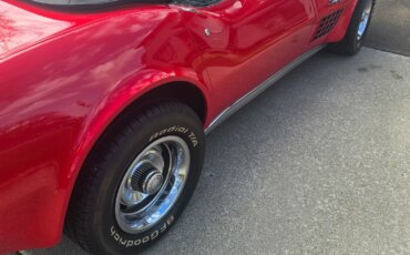 Chevrolet-Corvette-stingray-convertible-1971-Red-Black-13