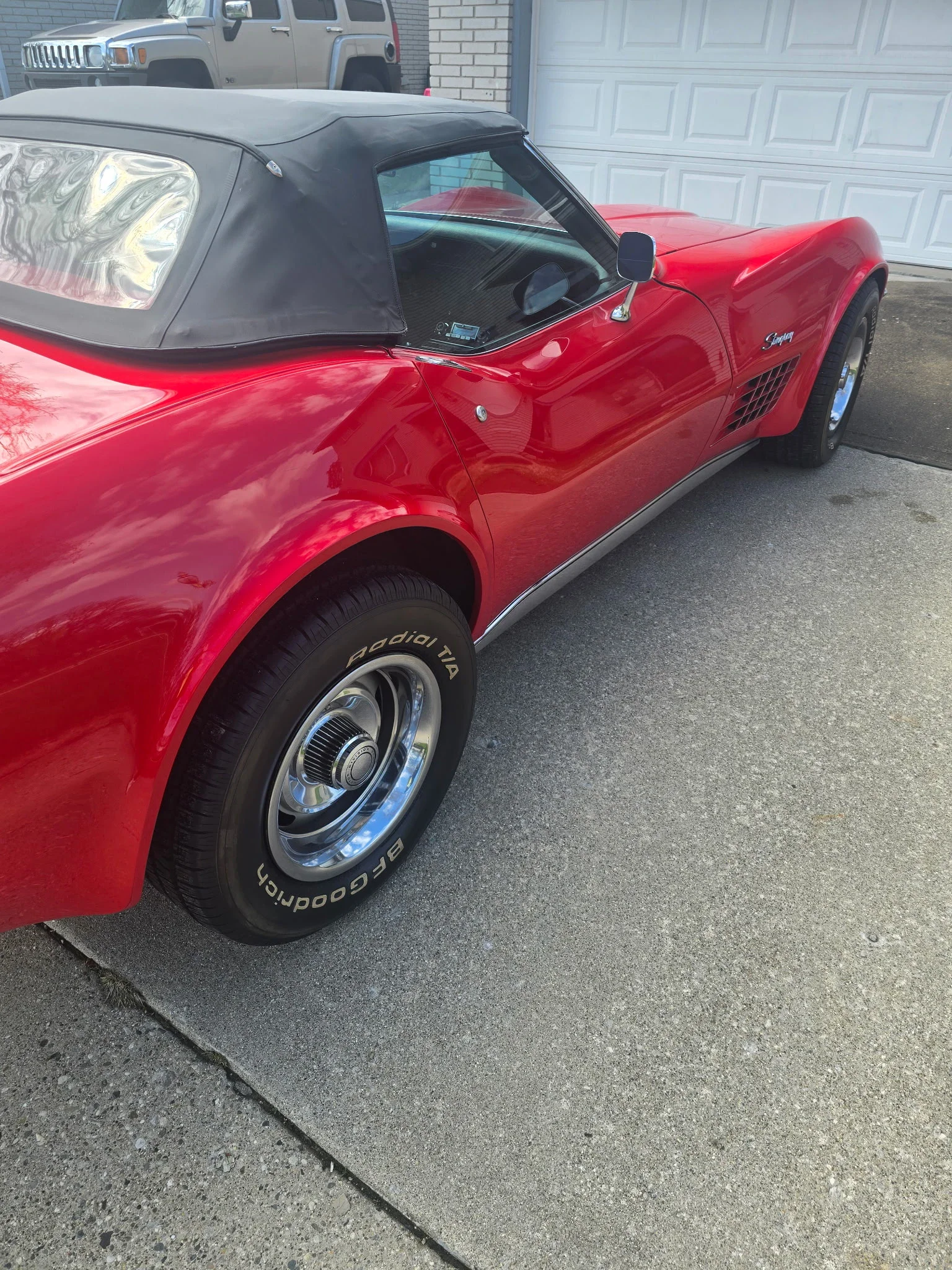 Chevrolet-Corvette-stingray-convertible-1971-Red-Black-13