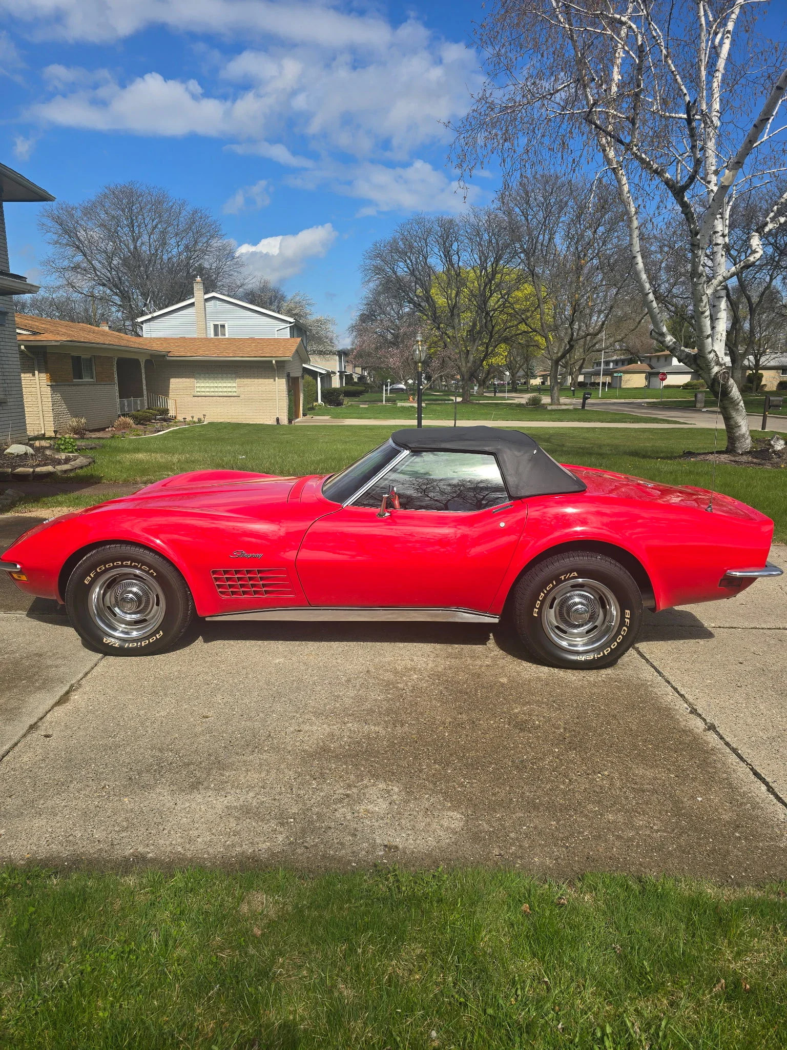 Chevrolet-Corvette-stingray-convertible-1971-Red-Black-4