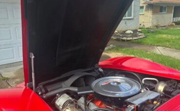 Chevrolet-Corvette-stingray-convertible-1971-Red-Black-7