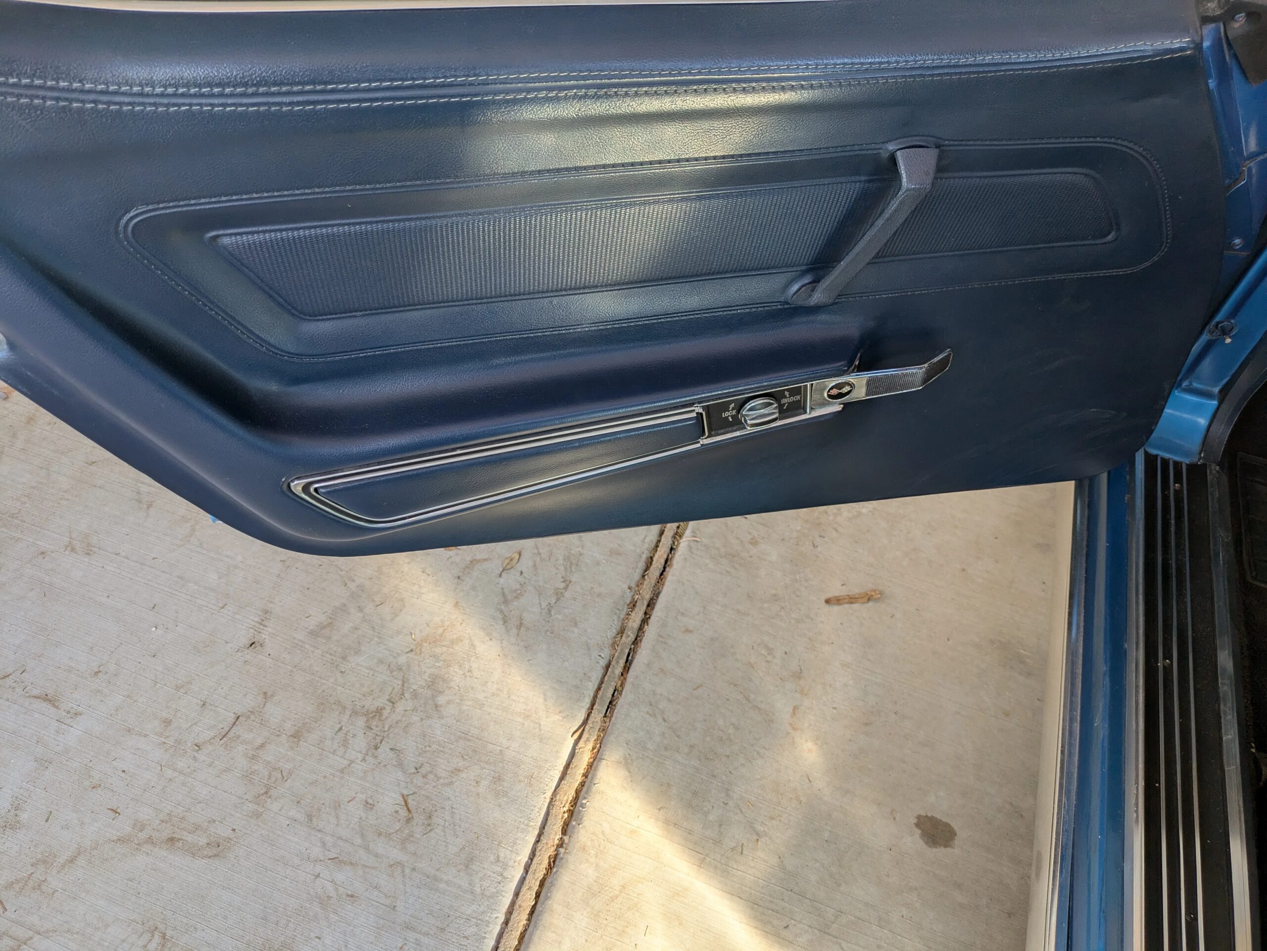 Chevrolet-Corvette-stingray-convertible-1973-Blue-Blue-12