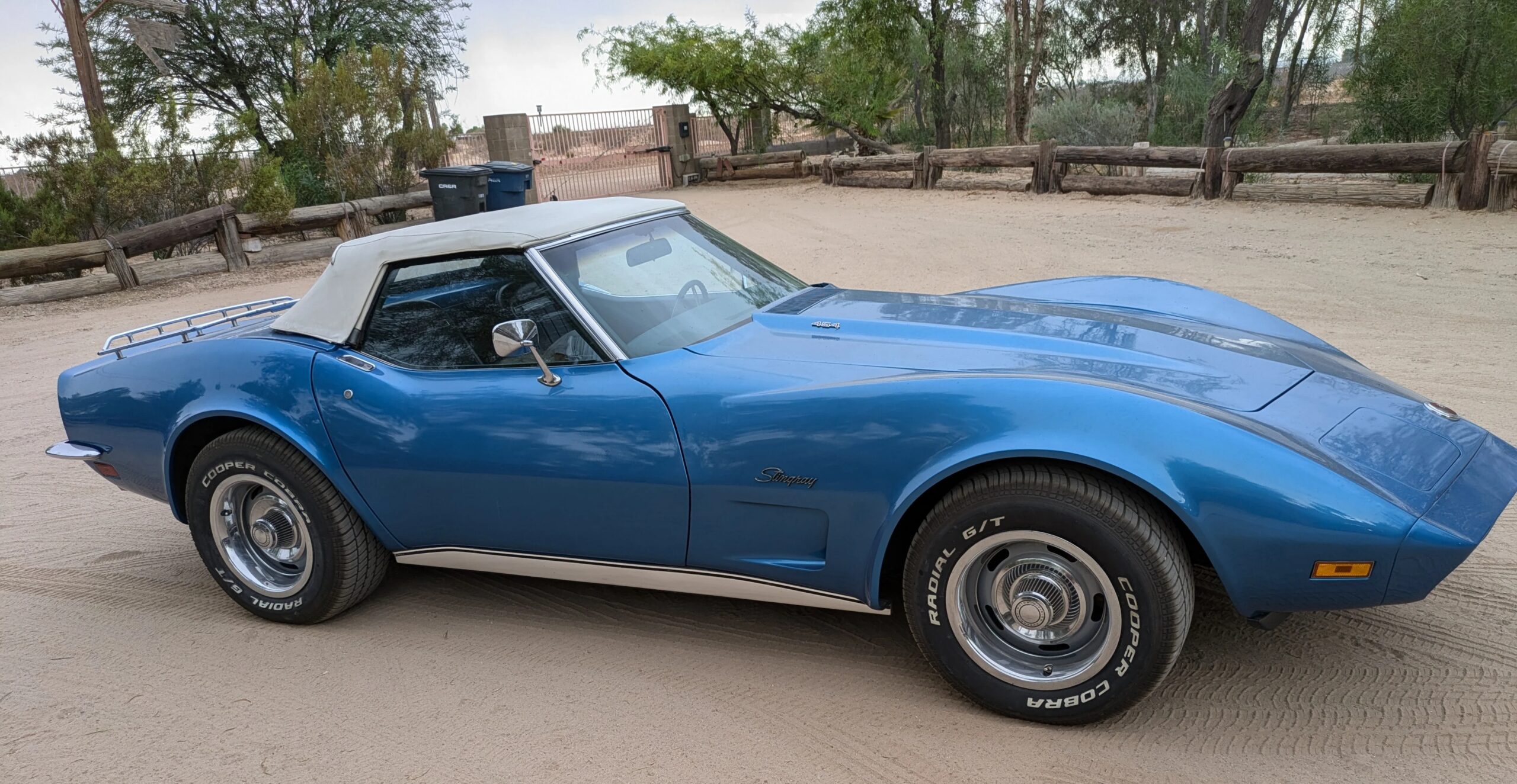 Chevrolet-Corvette-stingray-convertible-1973-Blue-Blue
