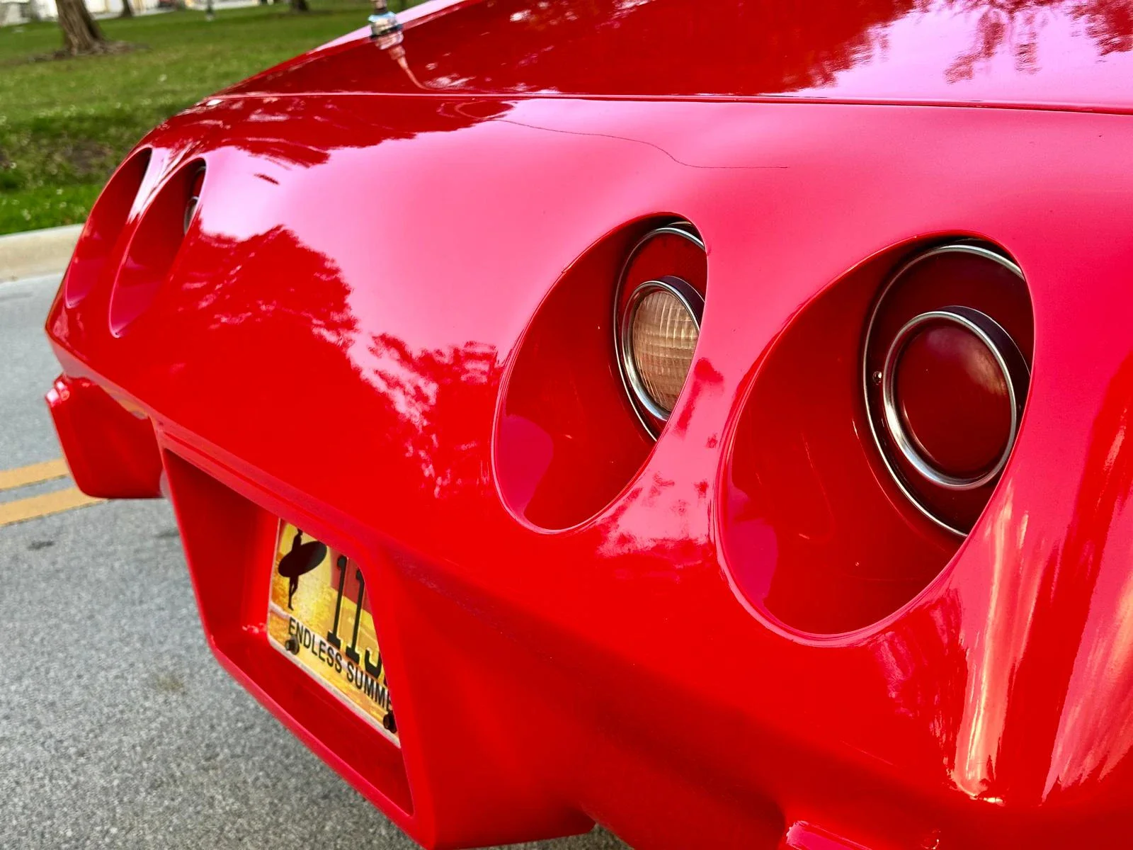 Chevrolet-Corvette-stingray-convertible-1975-Red-Black-11