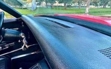 Chevrolet-Corvette-stingray-convertible-1975-Red-Black-22