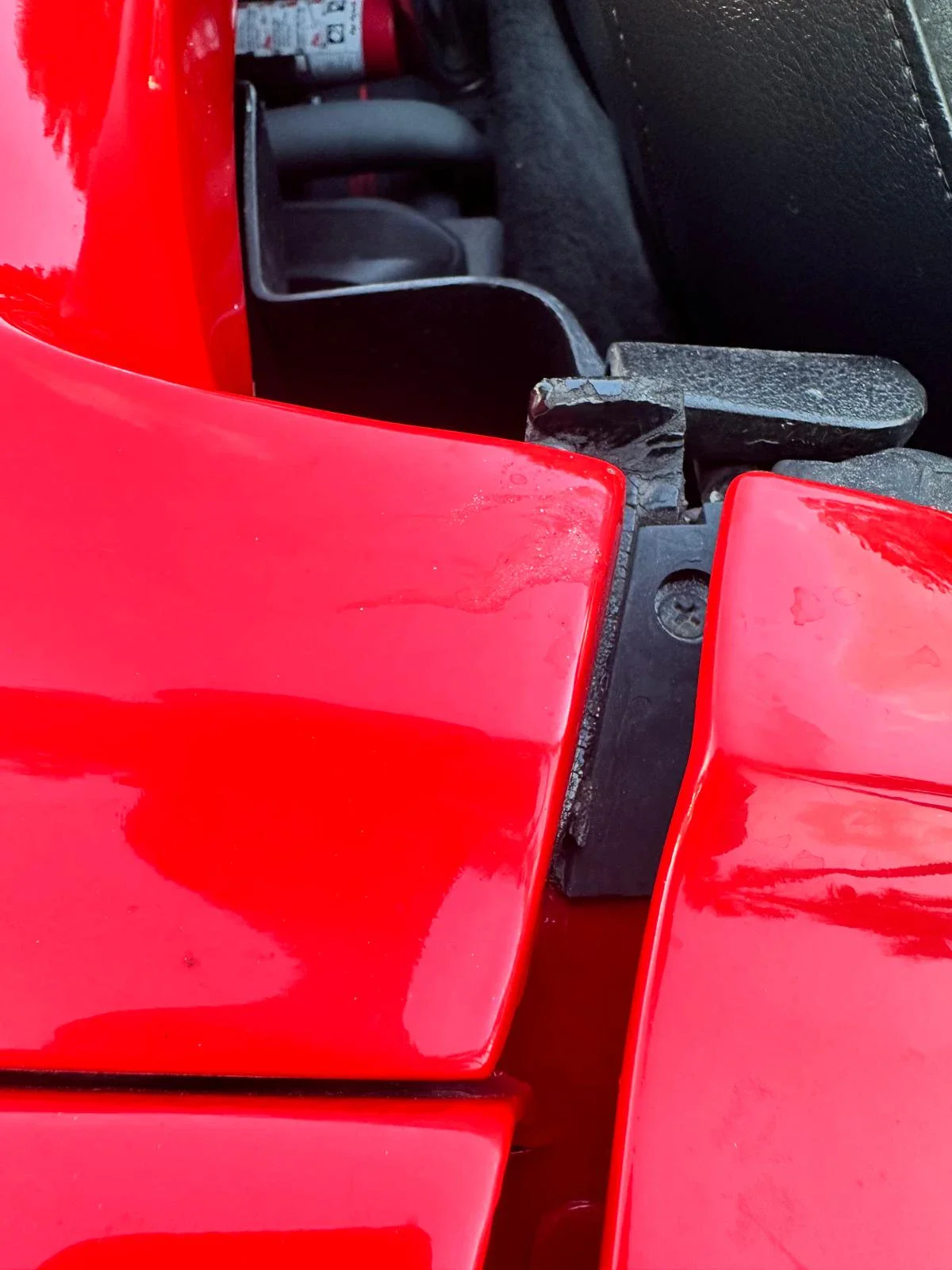 Chevrolet-Corvette-stingray-convertible-1975-Red-Black-31