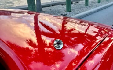 Chevrolet-Corvette-stingray-convertible-1975-Red-Black-32