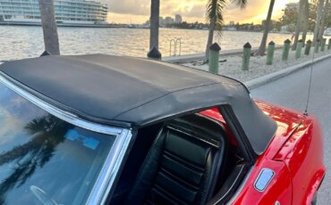 Chevrolet-Corvette-stingray-convertible-1975-Red-Black-48